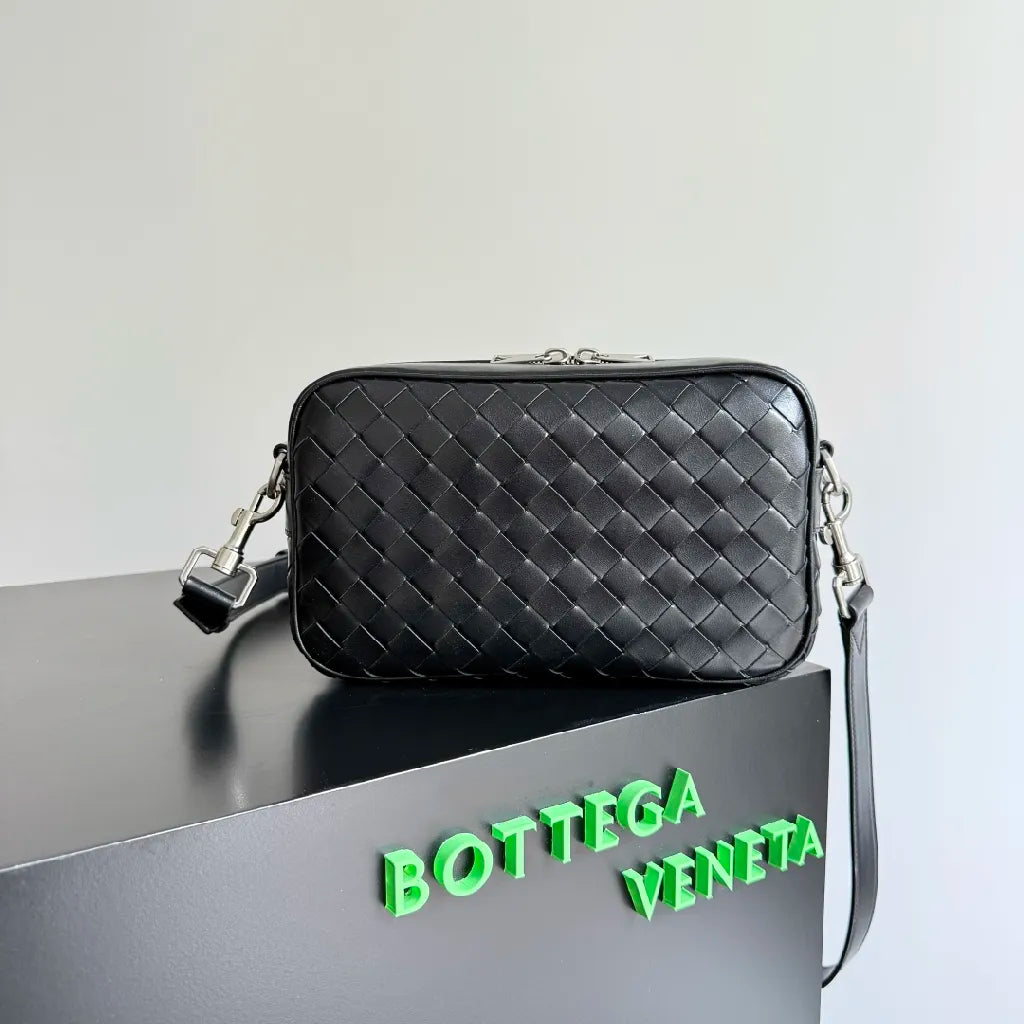 B*V Intrecciato Camera Bag Cowhide HW