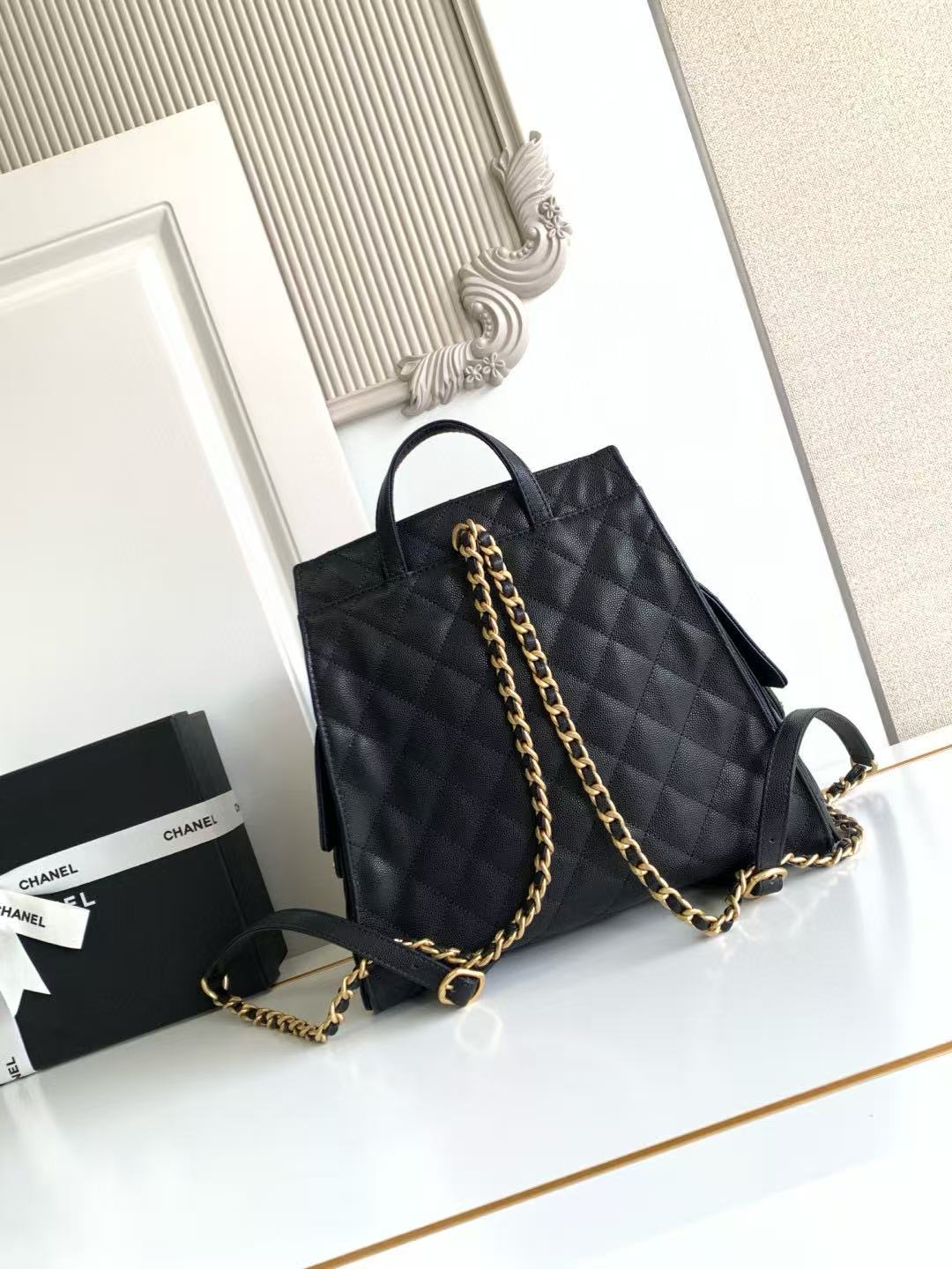 C*C 25b Medium Backpack With Chain 23cm Black Caviar GHW