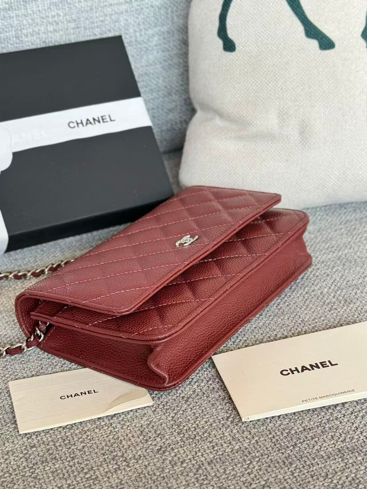 C*C Classic WOC 19cm Burgundy Caviar Leather