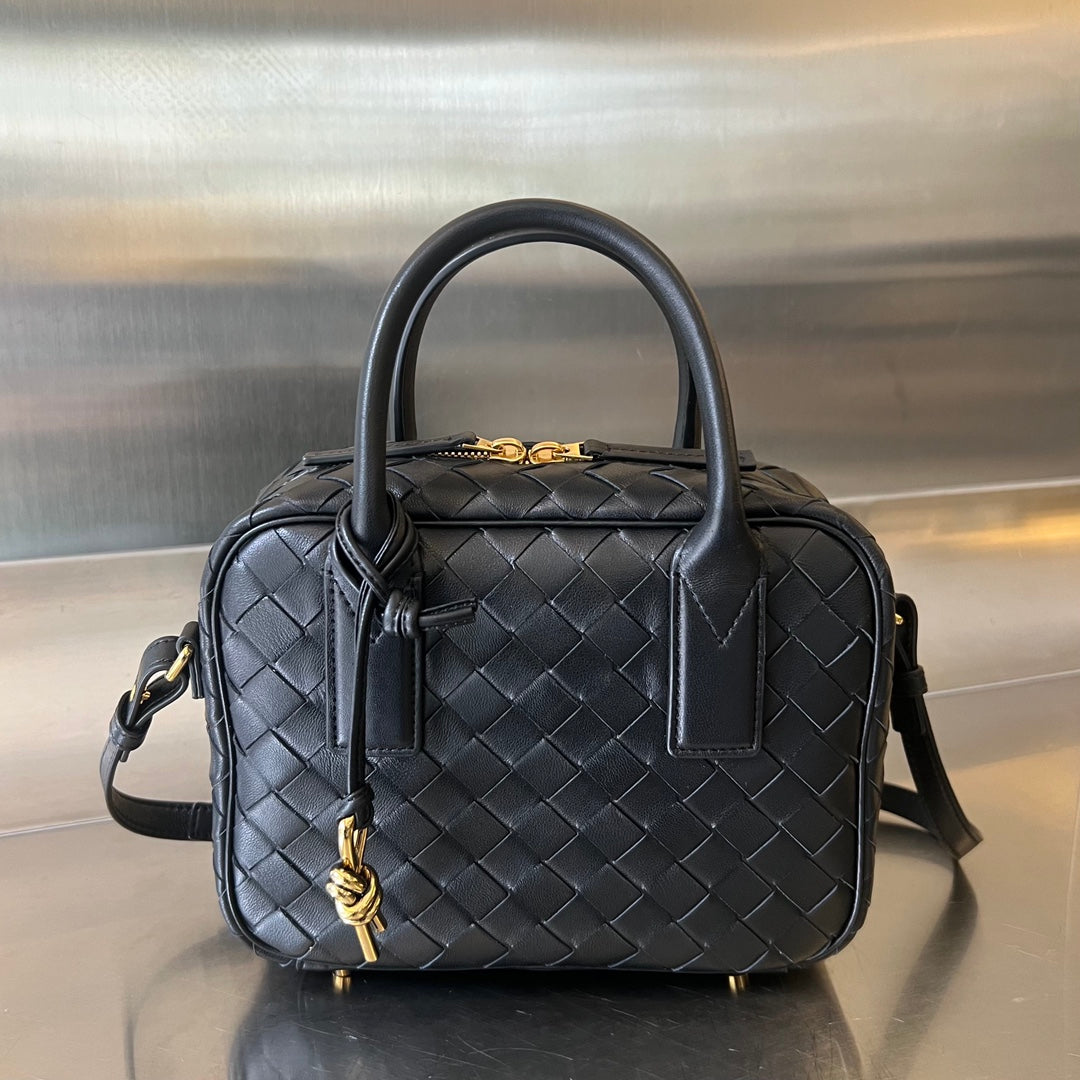 B*V GETAWAY LAMBSKIN