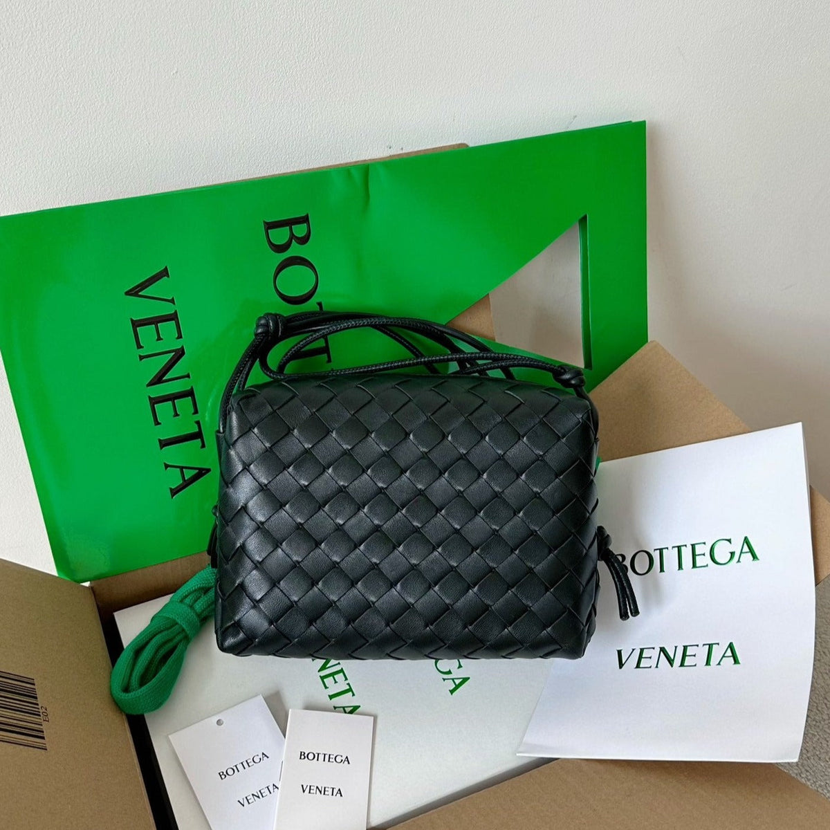 B*V LOOP CALFSKIN