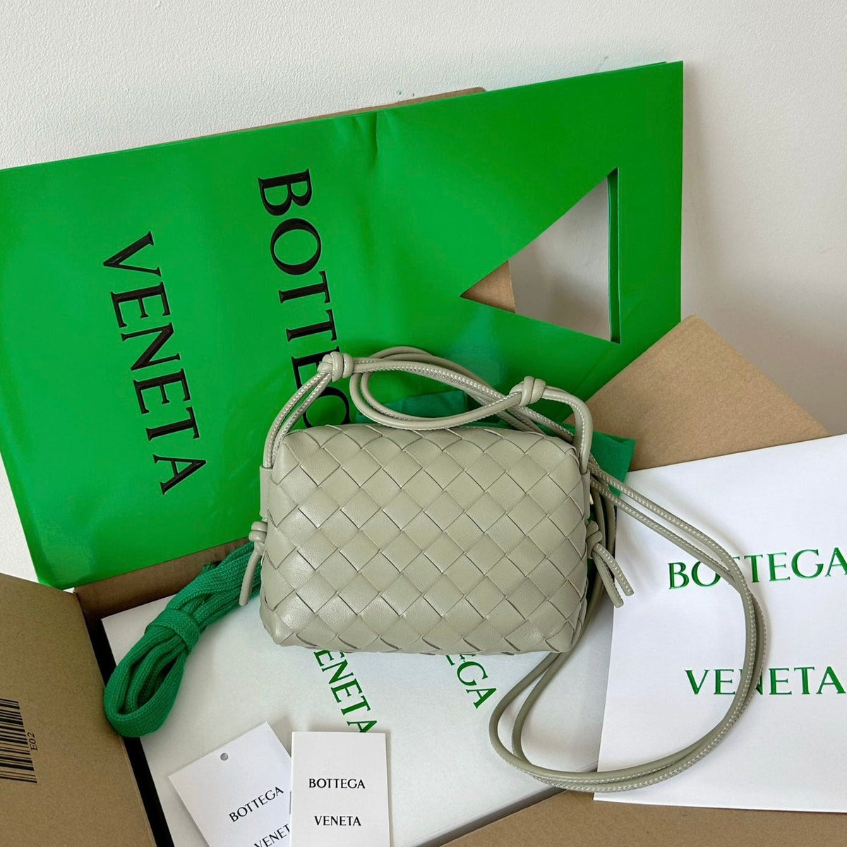 B*V LOOP CALFSKIN