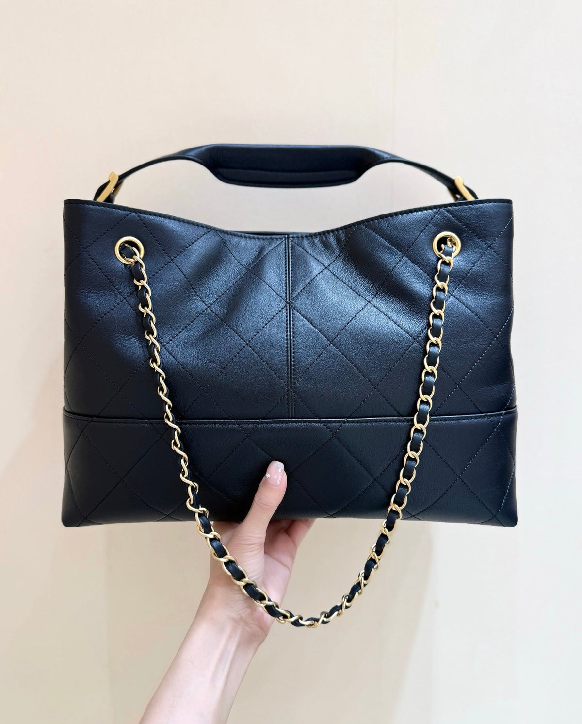 C*C 25A Hobo Bag 36cm in Black Calfskin
