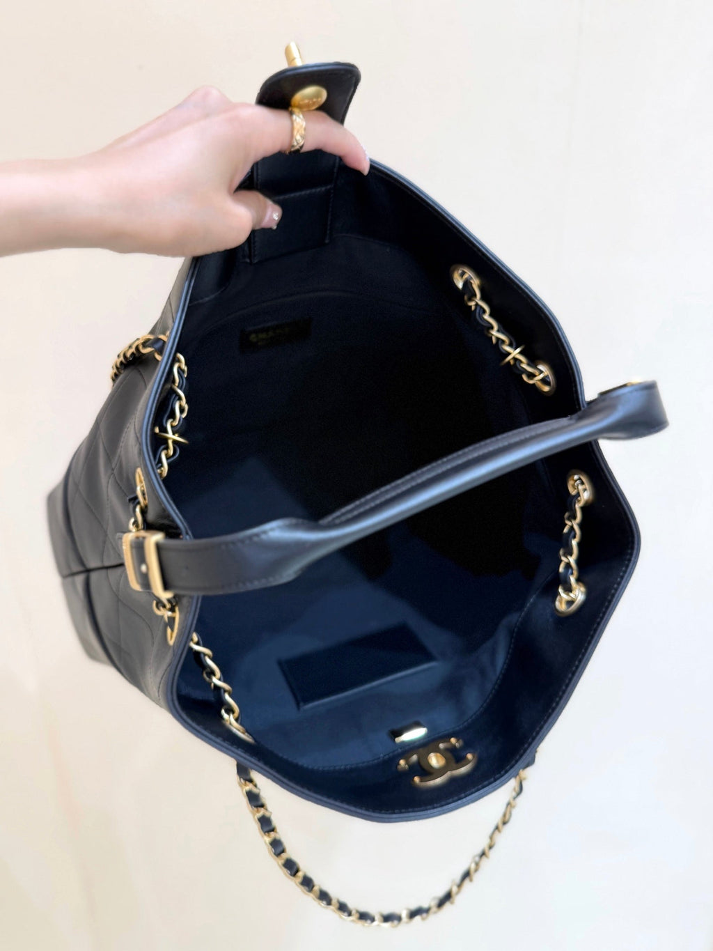 C*C 25A Hobo Bag 36cm in Black Calfskin