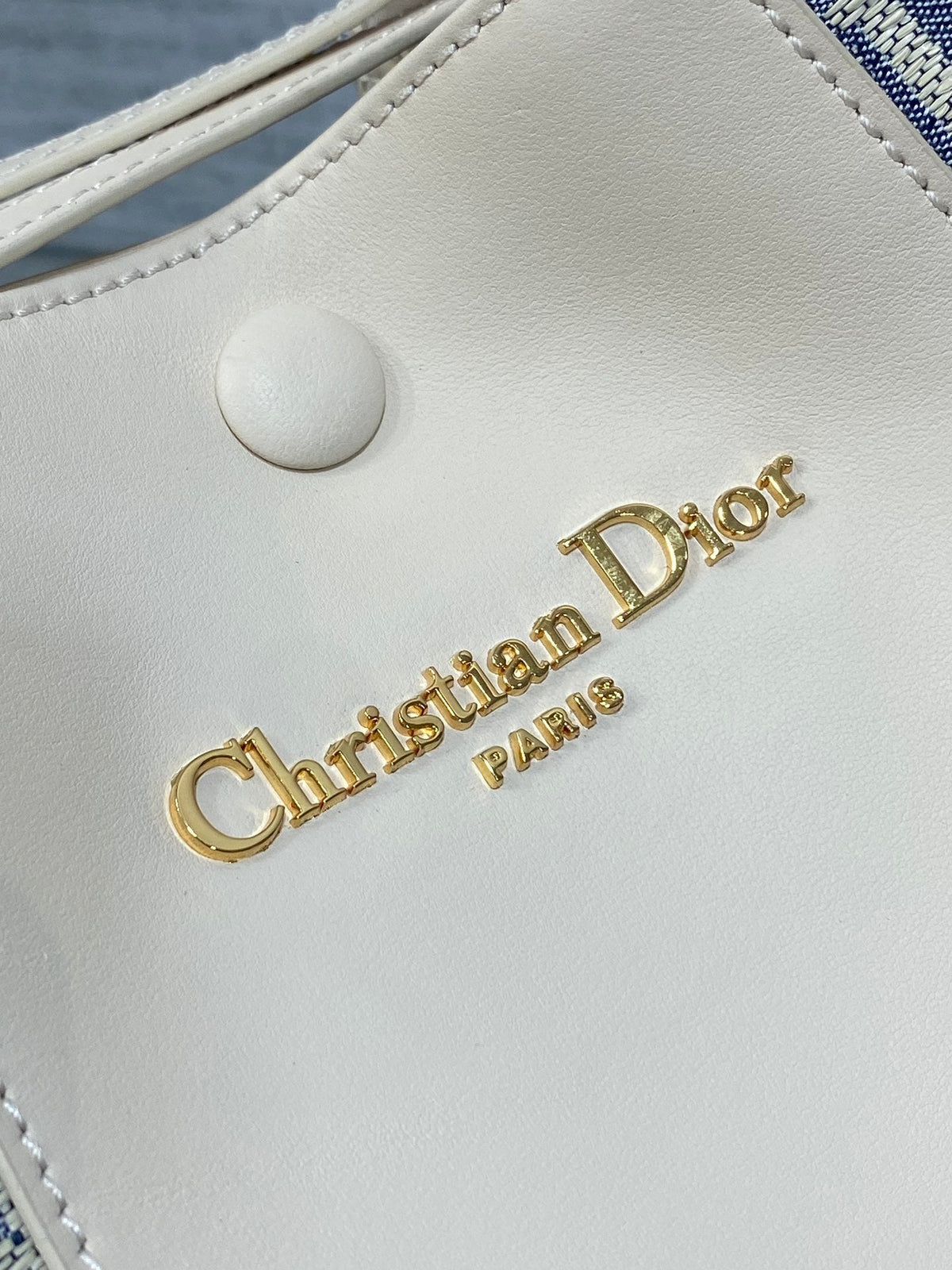 C*D bucket bag 21cm  natural canvas with creamy white calfskin