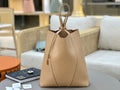 Chl*e Spin Tote Bag Calfskin