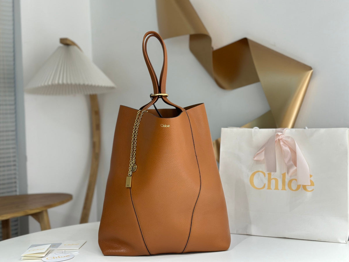 Chl*e Spin Tote Bag Calfskin