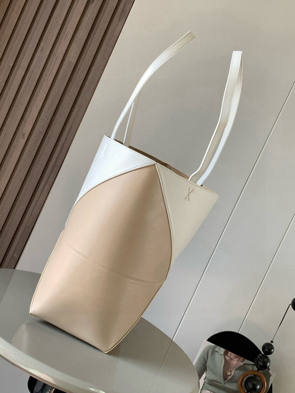 L*E 31 Medium Puzzle Fold Tote In Asphalt Beige/White Glossy Cowhide