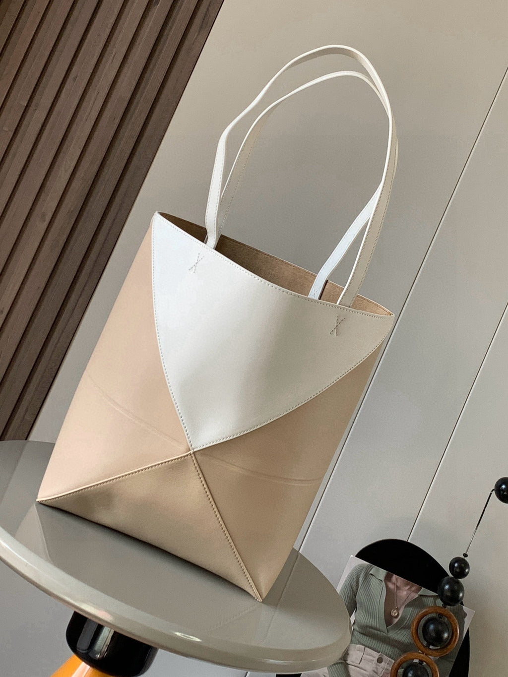 L*E 31 Medium Puzzle Fold Tote In Asphalt Beige/White Glossy Cowhide