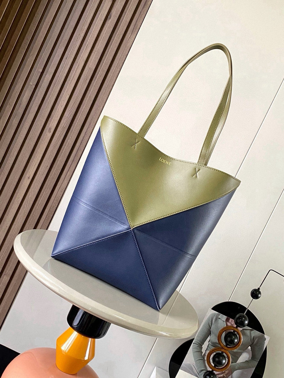 L*E Puzzle Fold Tote Glossy Cowhide