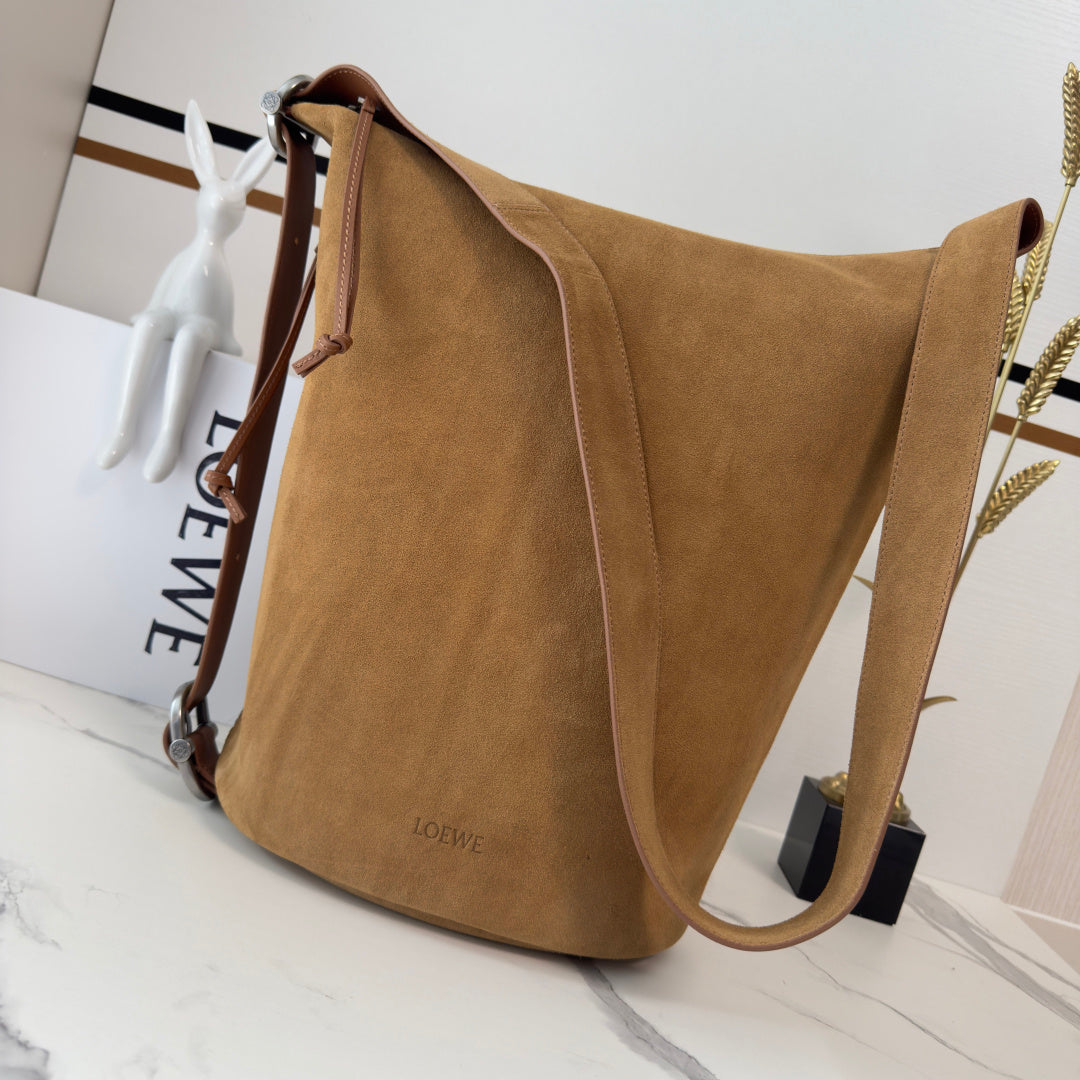 L*ewe Loop Medium 39cm in Brown Suede Cowhide