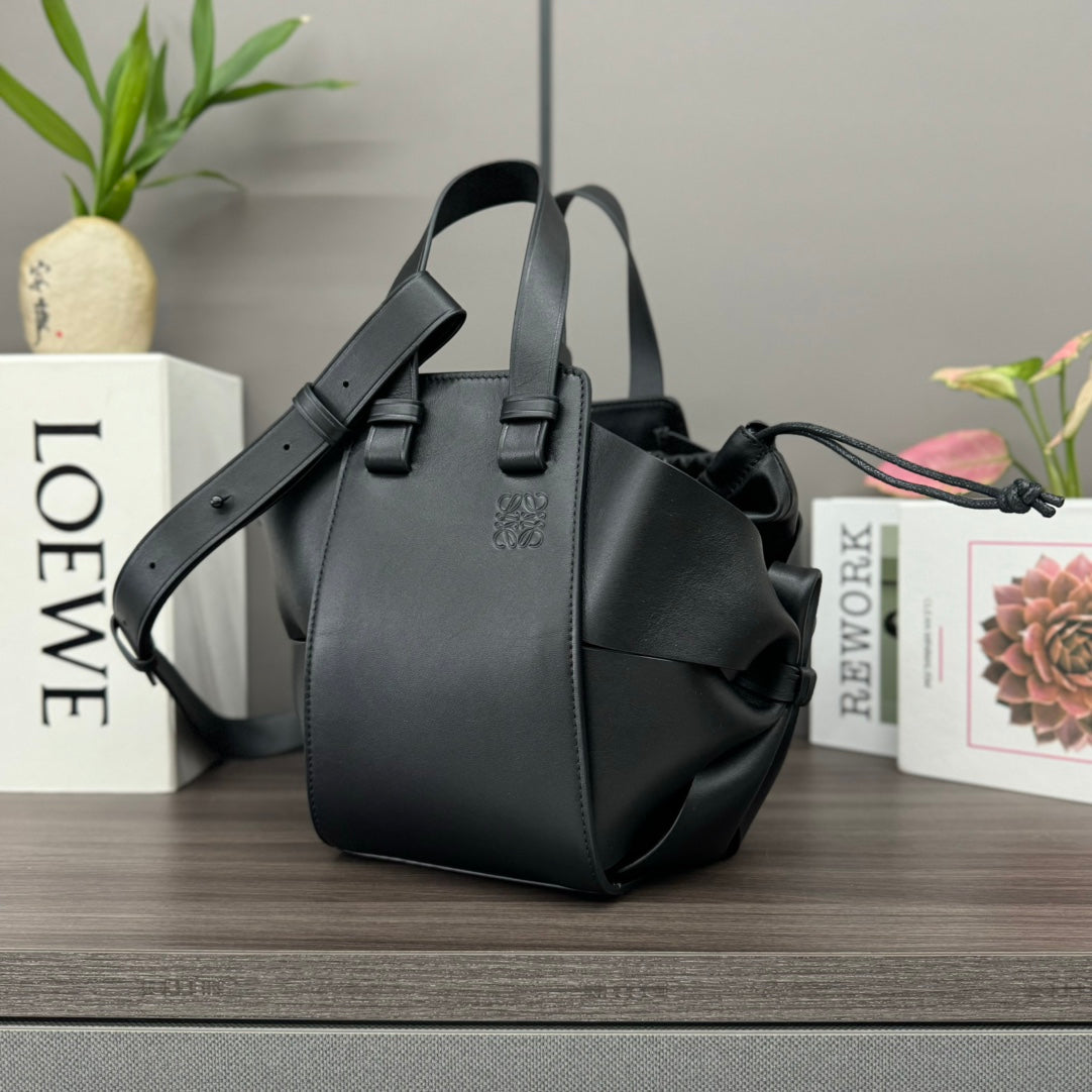 L*ewe Hammock Compact 17 Handbag in Black Calfskin