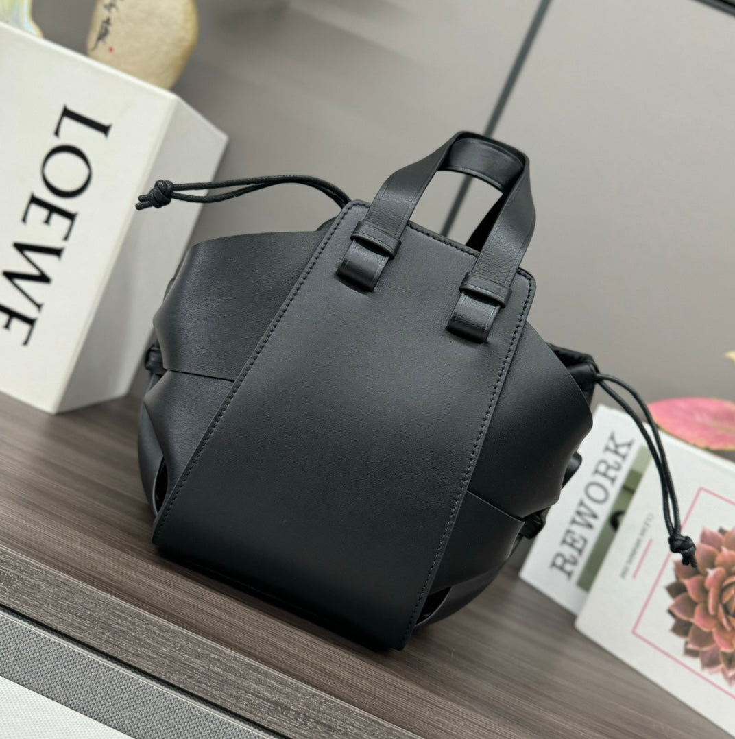 L*ewe Hammock Compact 17 Handbag in Black Calfskin