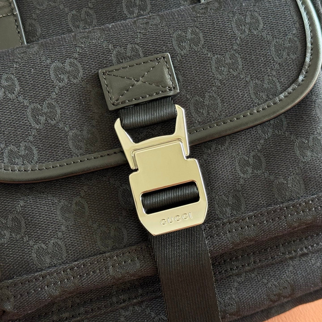 G*cci Cross Body Bag 23 Black in Canvas