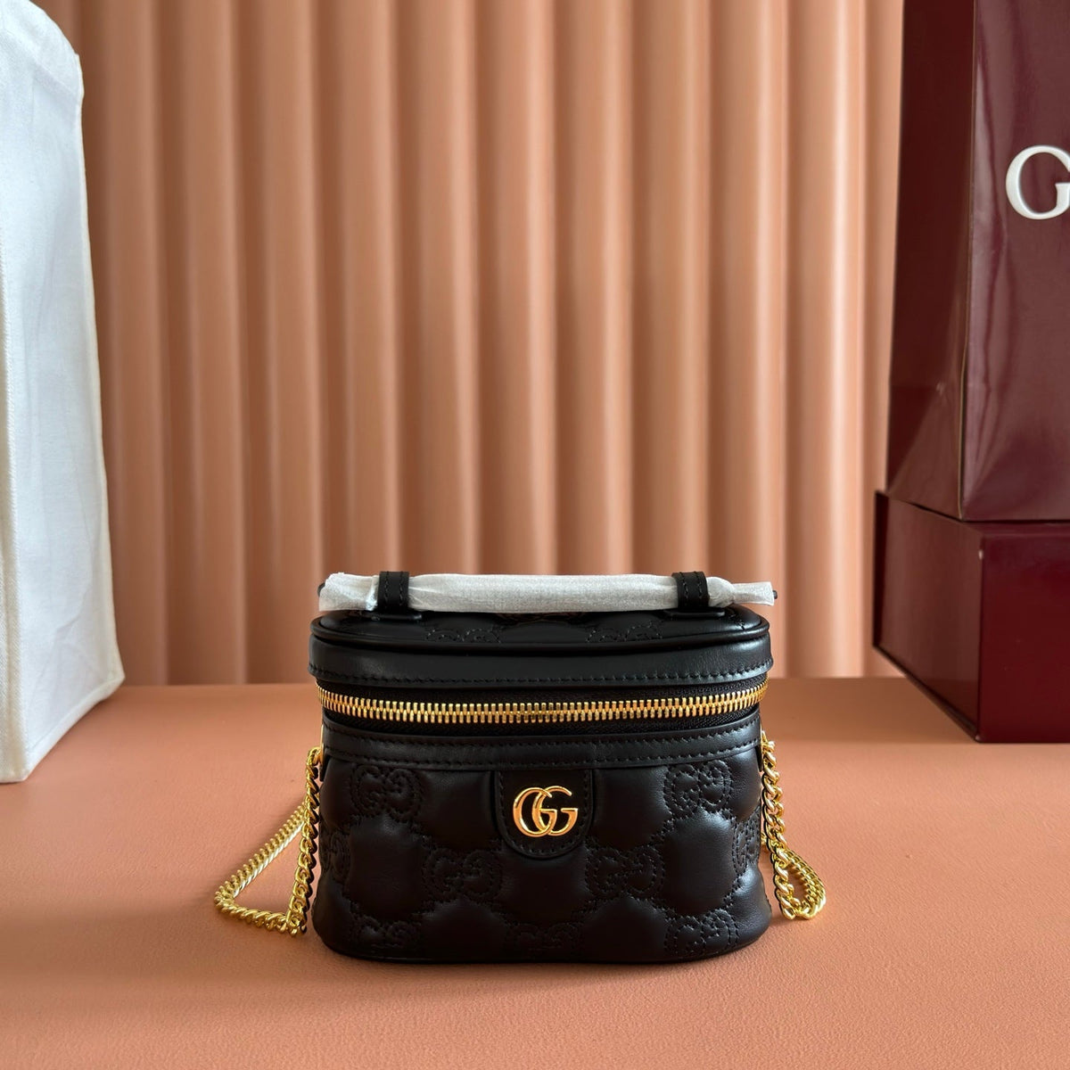 G*cci G*G Matelassé Bag Quilted Leather