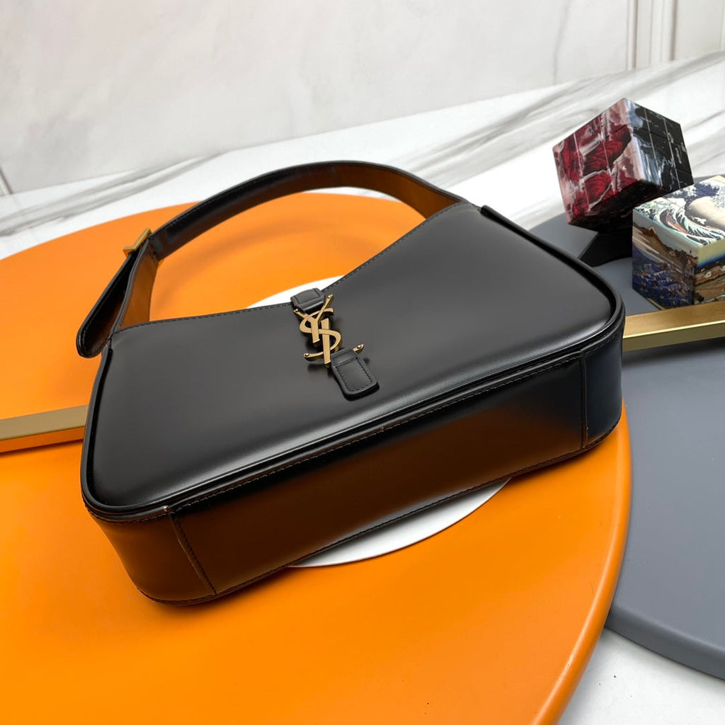 Y*S*L Le 5 À 7 Hobo Bag 25cm Black with Gold hardware in Cowhide