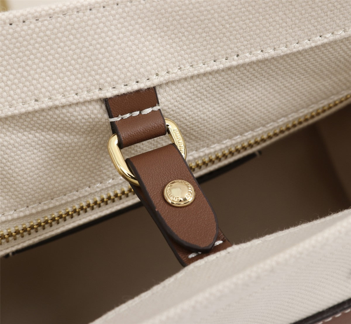 B*rberry Freya Tote Bag 33cm Ivory Brown in Cowhide