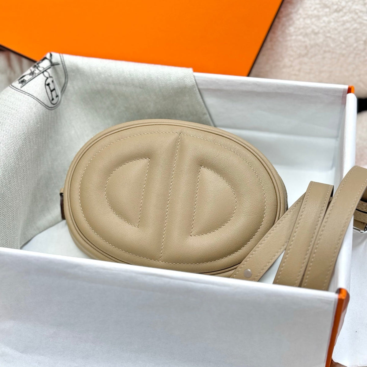 H*M the Loop Belt Bag Swift