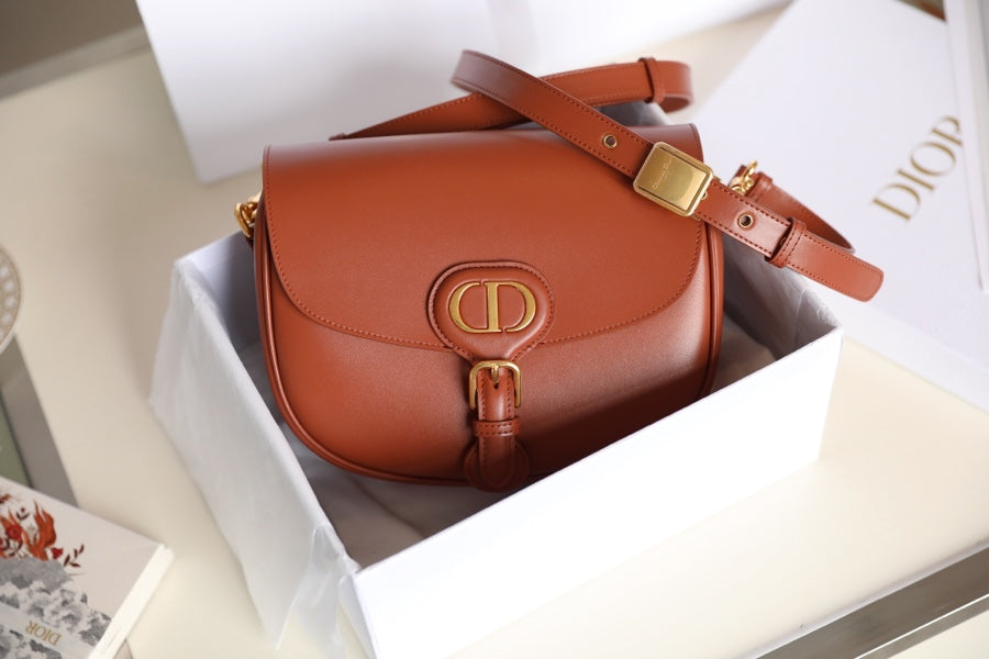 MEDIUM C*D BOBBY 22CM DARK TAN CALFSKIN GOLD HARDWARE