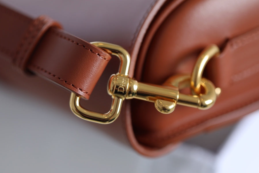 MEDIUM C*D BOBBY 22CM DARK TAN CALFSKIN GOLD HARDWARE