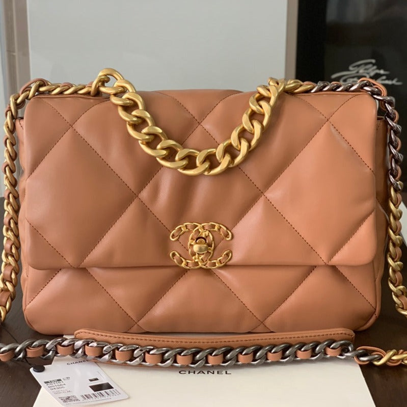 19 FLAP BAG GOATSKIN