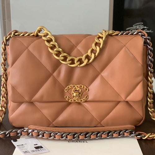 19 FLAP BAG GOATSKIN