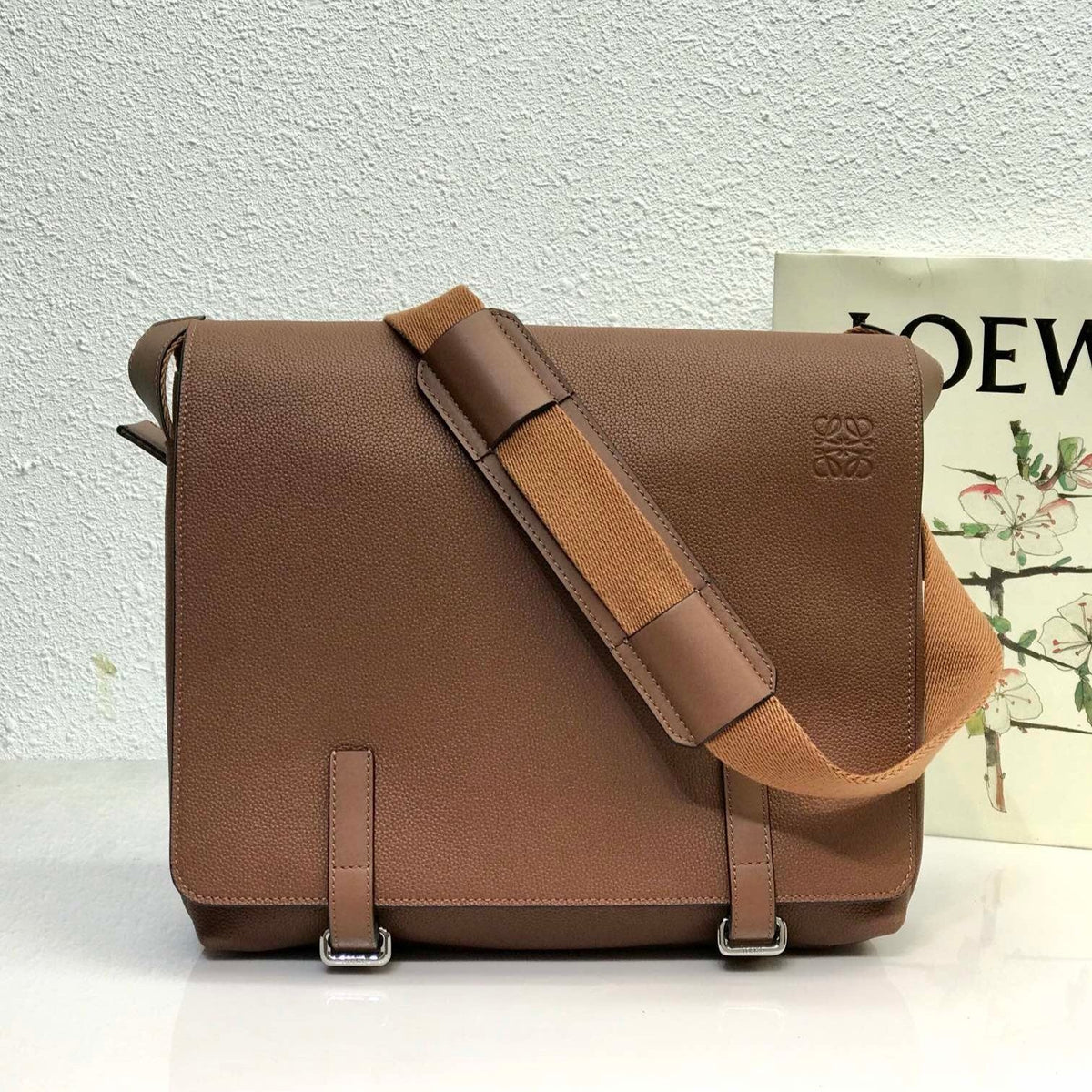 L*E 33 XS MILITARY MESSENGER BAG IN WINTER BROWN CALFSKIN AND JACQUARD