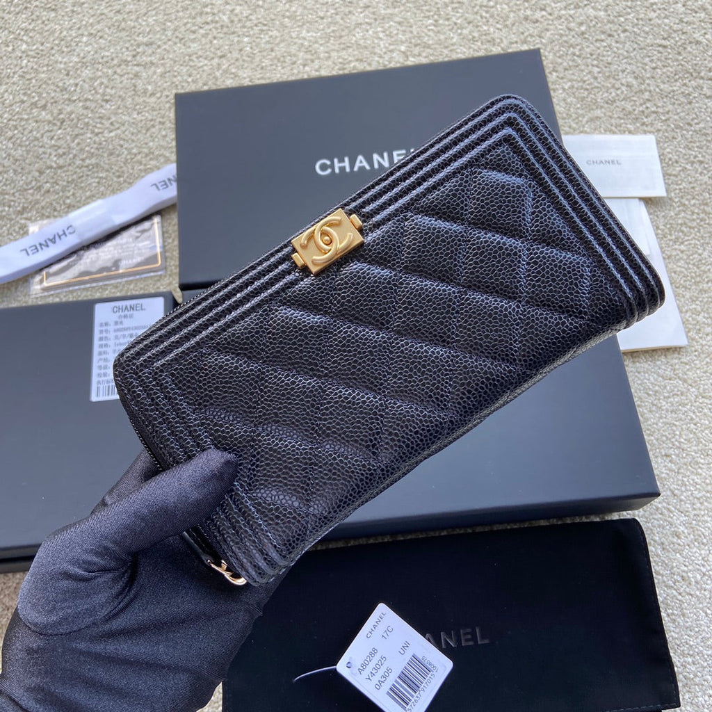 C*C Gold Buckle Boy Zipper Coin Wallet Black Caviar