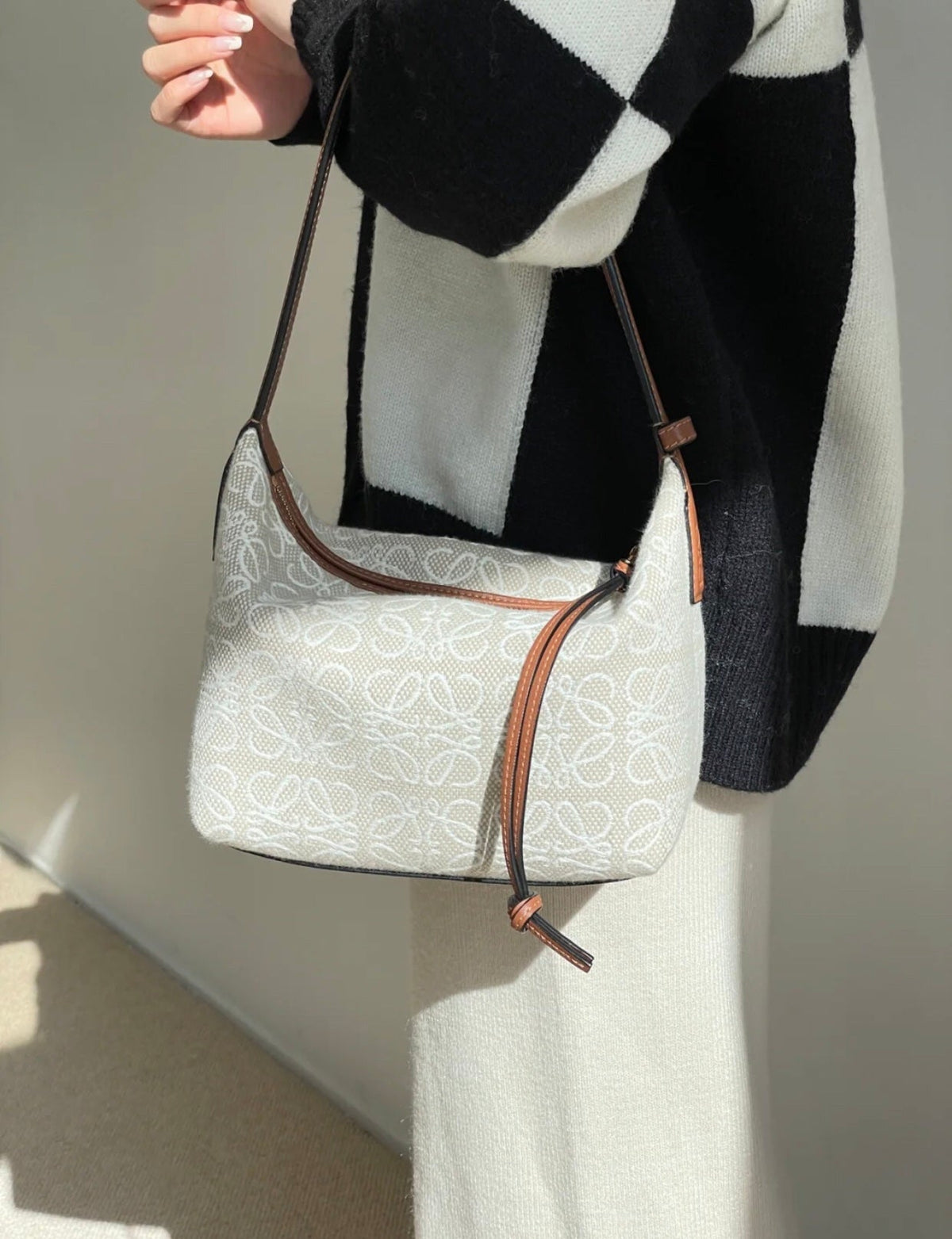 L*E CUBI 35 BAG IN WHITE ANAGRAM JACQUARD AND CALFSKIN
