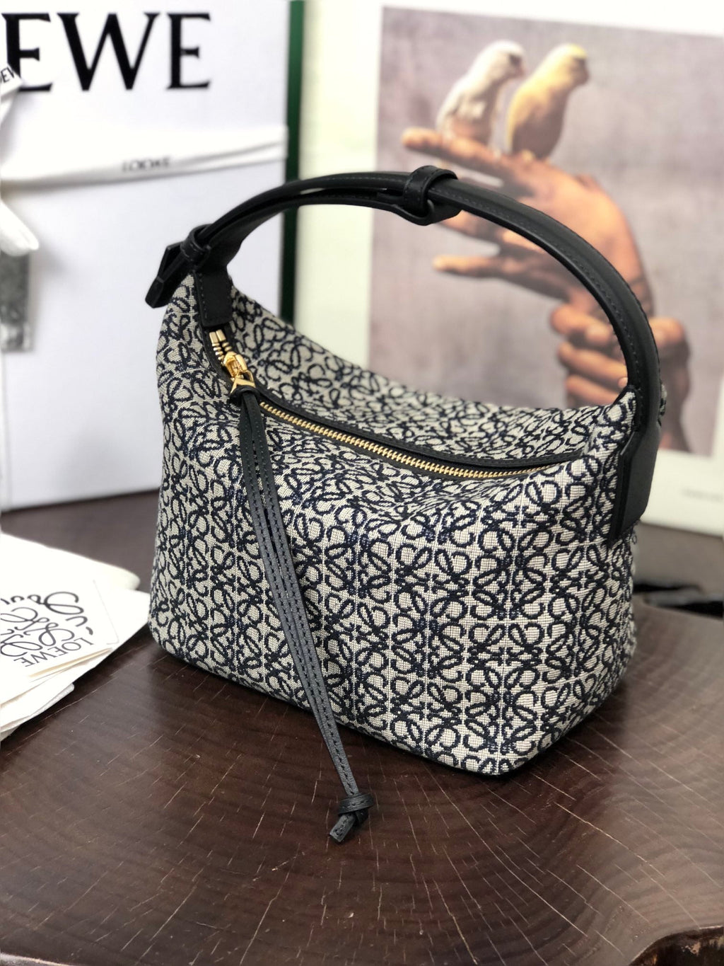 L*E CUBI 21 BAG IN WHITE MIX BLACK ANAGRAM JACQUARD