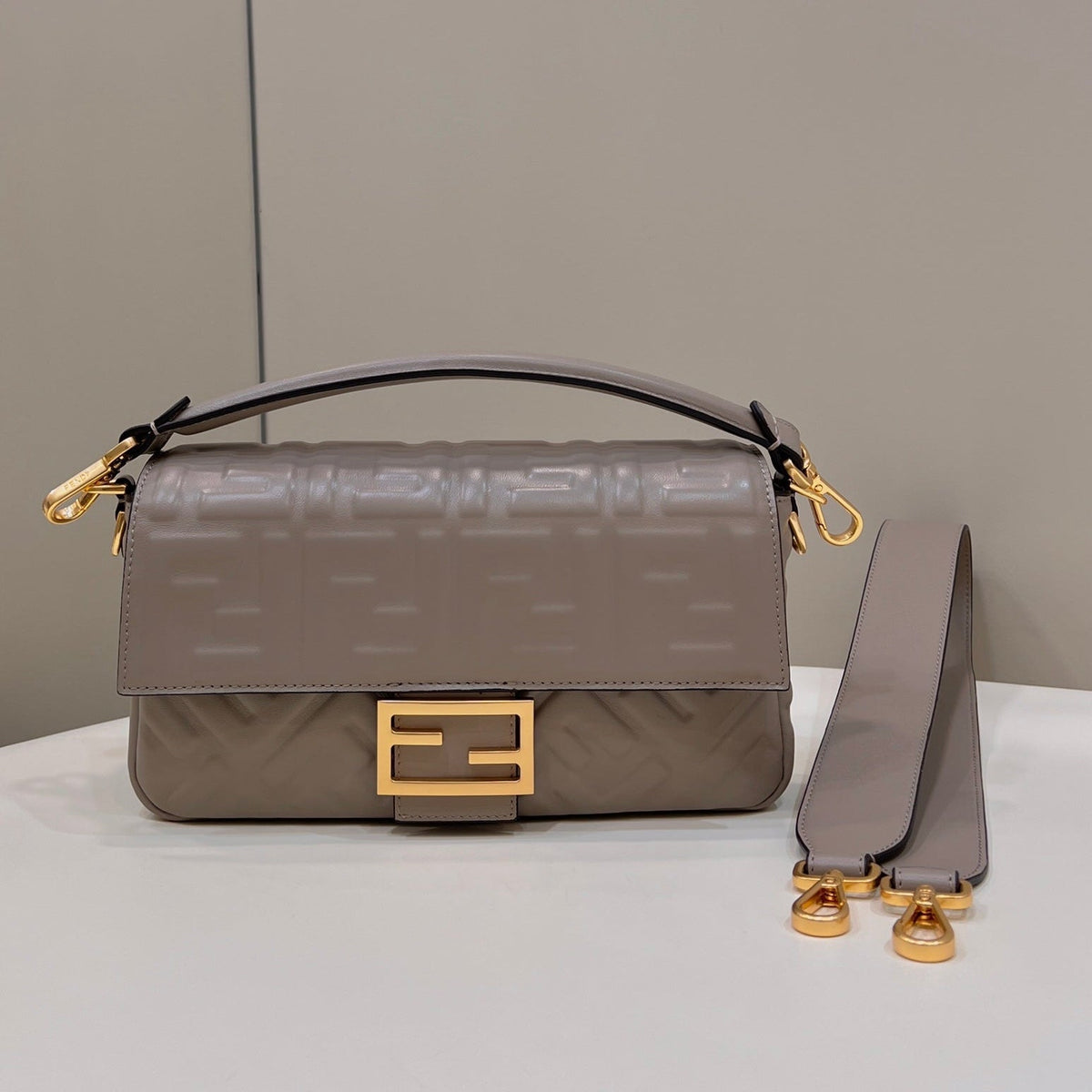 BAGUETTE F*F MOTIF SOFT LAMBSKIN GOLD HARDWARE