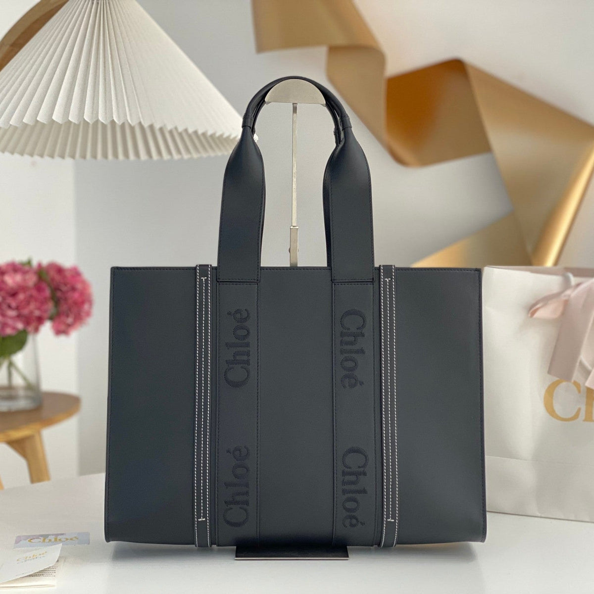 Chl*e Woody tote bag calfskin