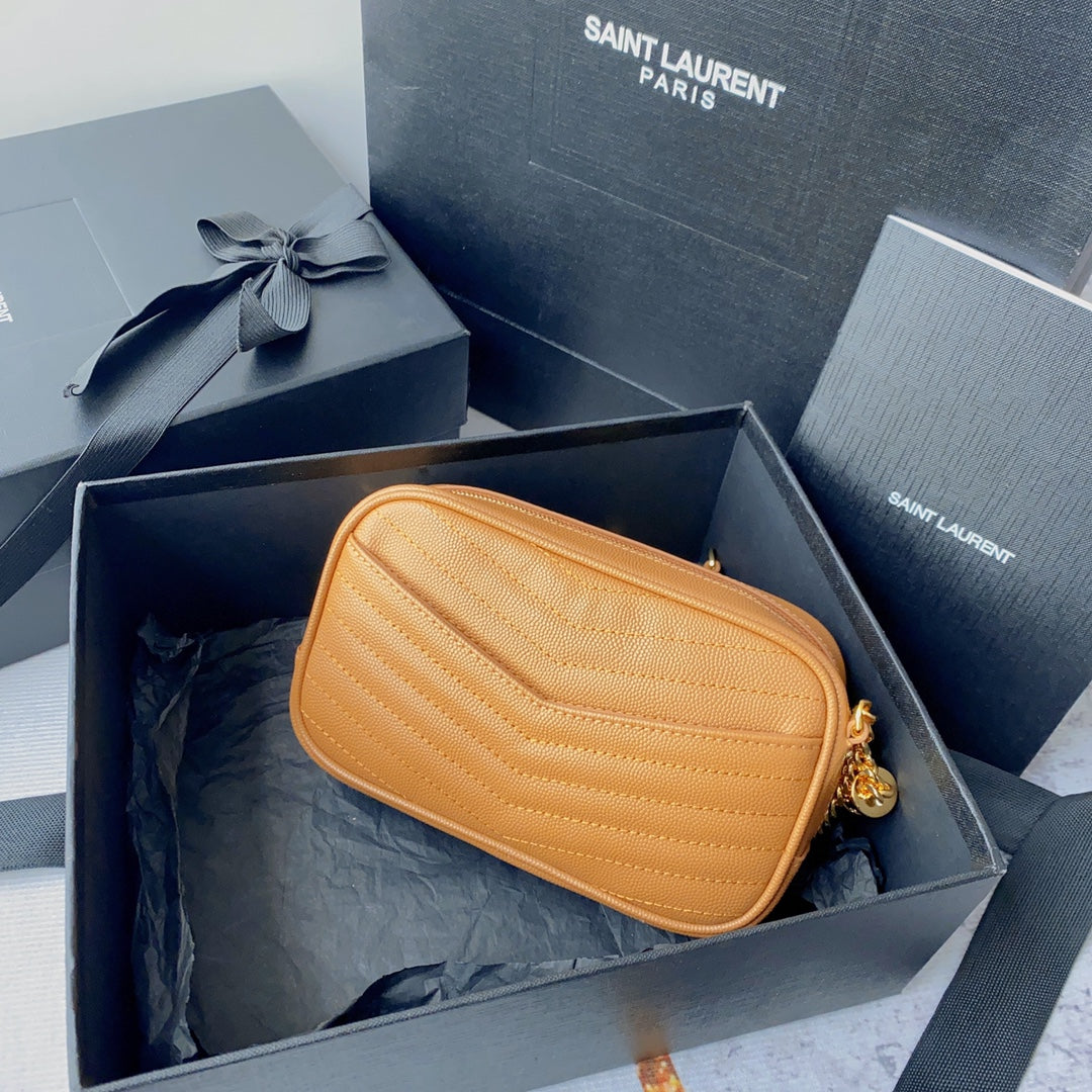 LOU CAMERA BAG CAVIAR PATTERN CALFSKIN GOLD HARDWARE