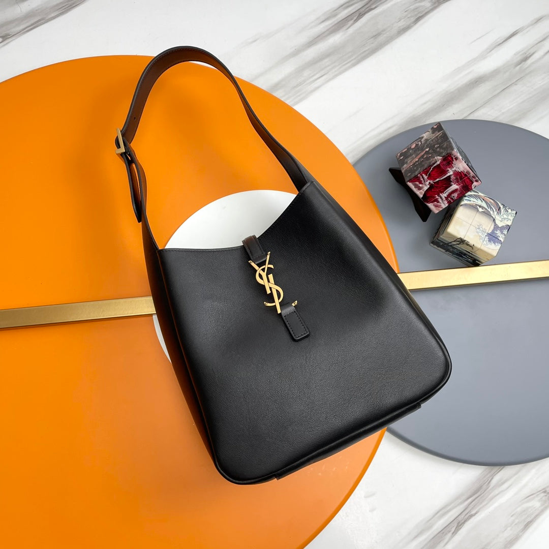 LE 5A7 CALFSKIN
