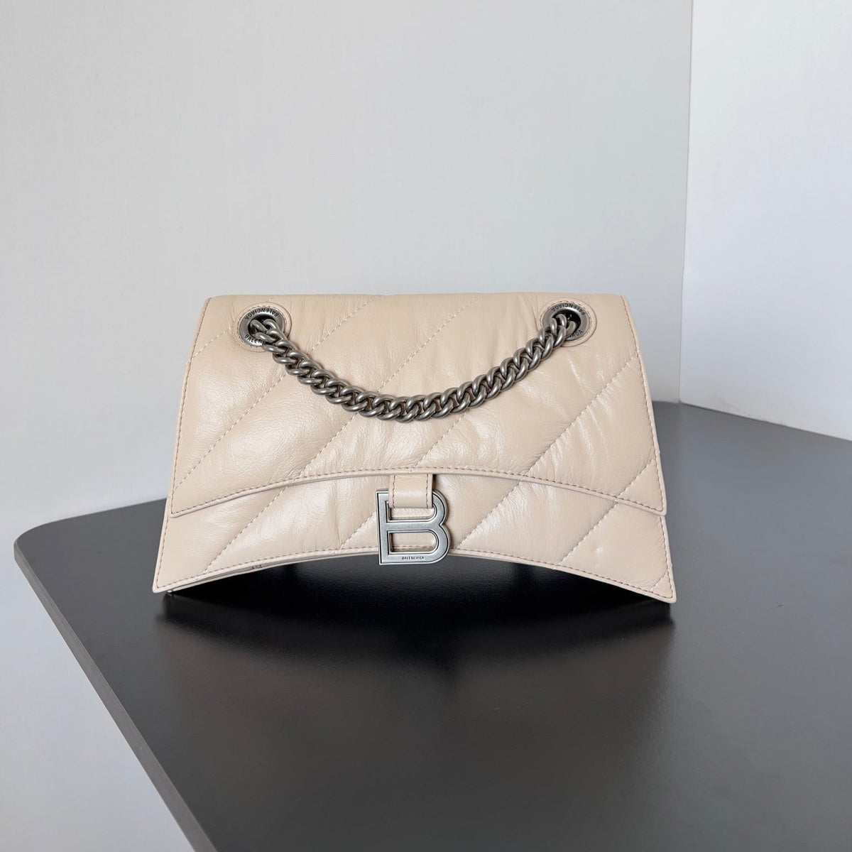 CRUSH CHAINED BAG QUILTED LAMBSKIN SILVER HARDWARE