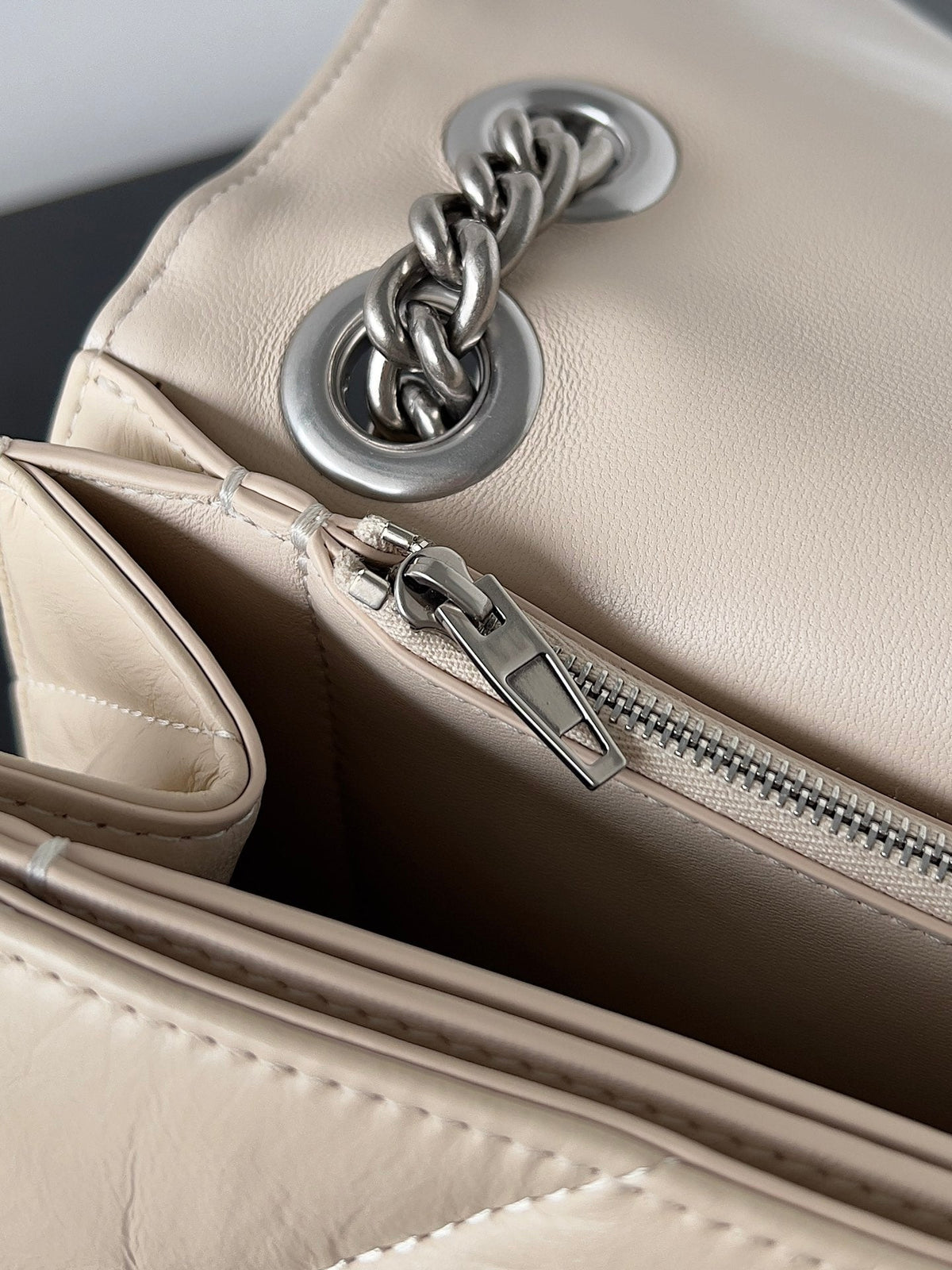 CRUSH CHAINED BAG QUILTED LAMBSKIN SILVER HARDWARE
