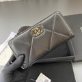 C*C 19 Zipped Wallet 19cm Black Calfskin