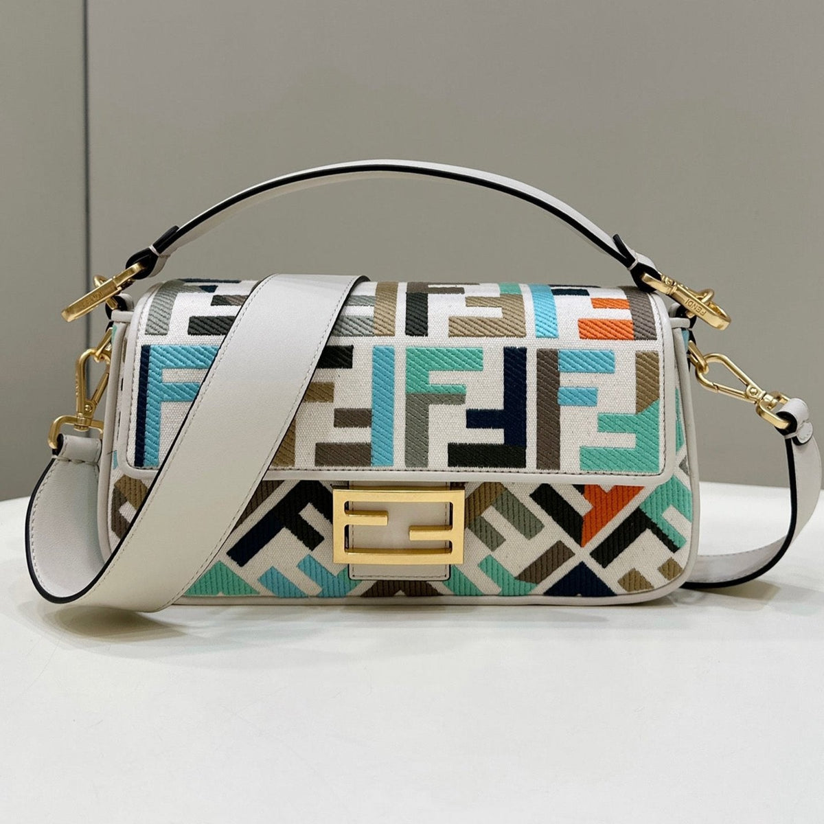 BAGUETTE CANVAS BAG STRAP EMBROIDERY GOLD HARDWARE