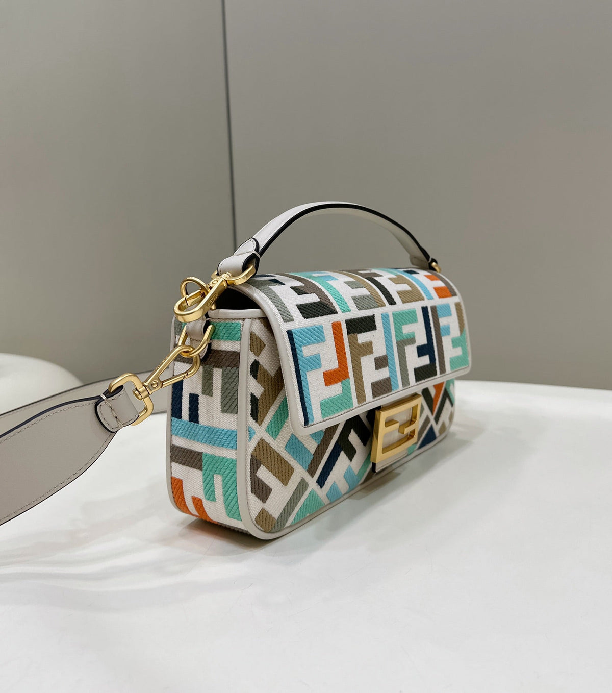 BAGUETTE CANVAS BAG STRAP EMBROIDERY GOLD HARDWARE