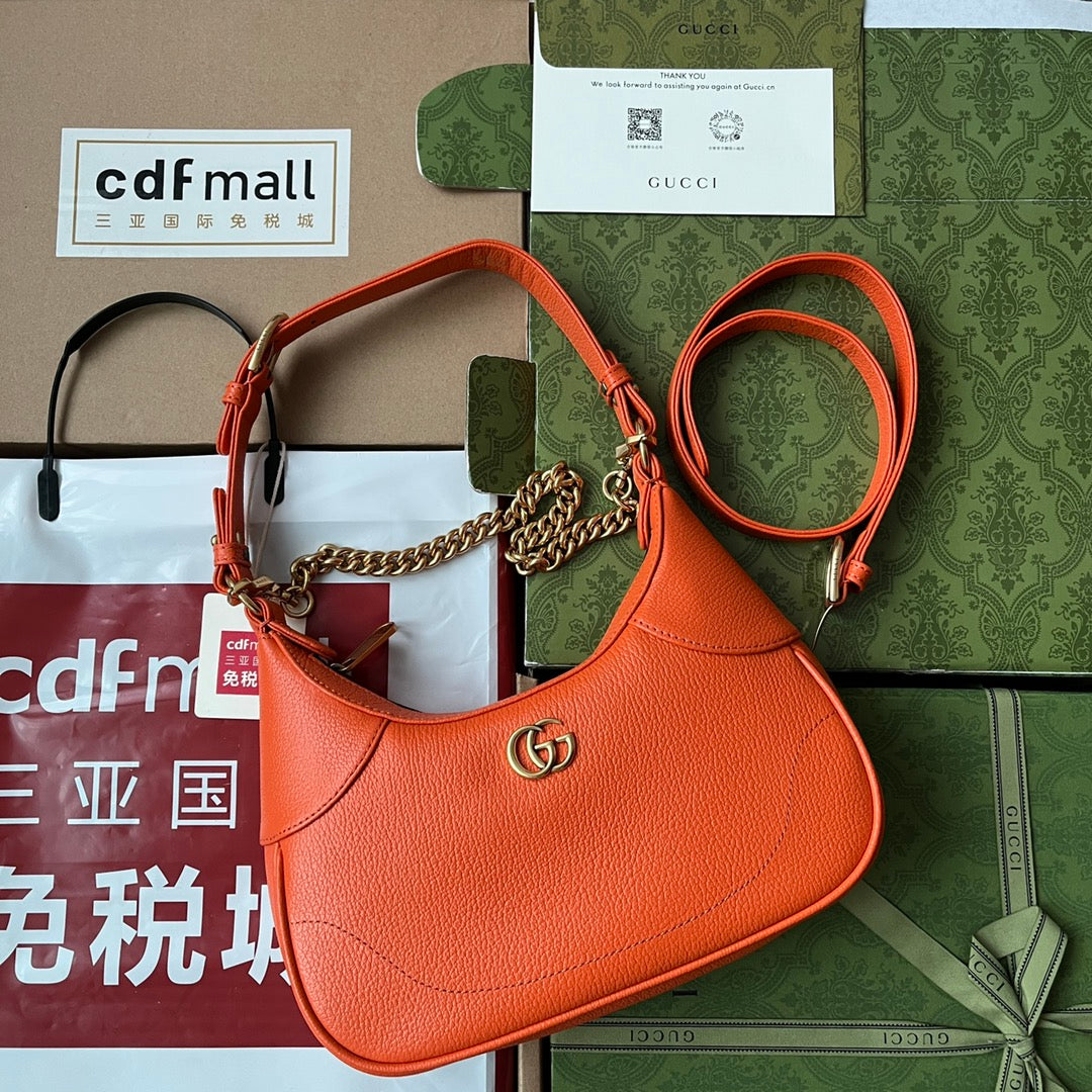 SHOULDER BAG CALFSKIN GOLD HARDWARE