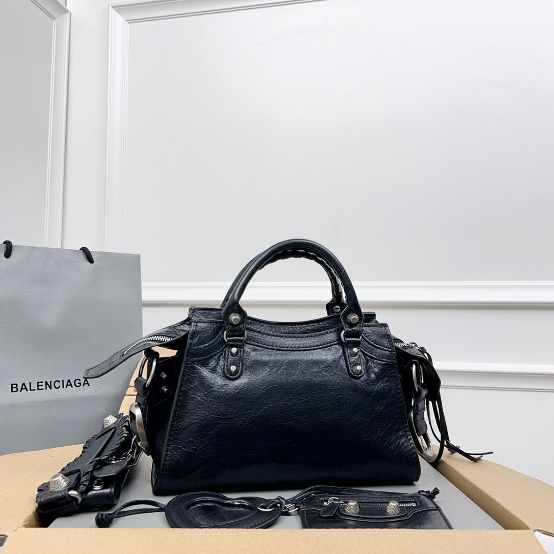 NEO CAGOLE LAMBSKIN