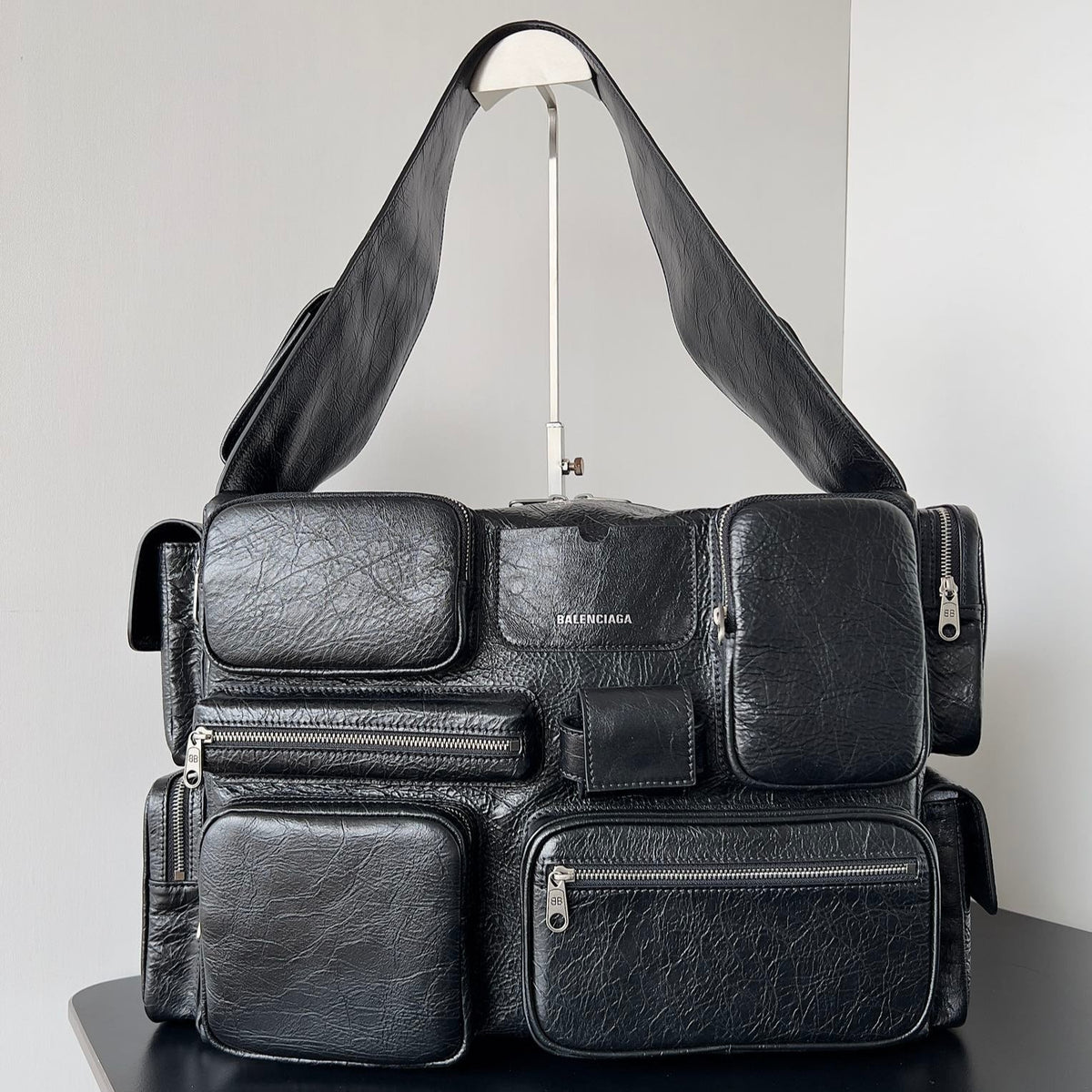 SUPERBUSY SLING BAG LAMBSKIN