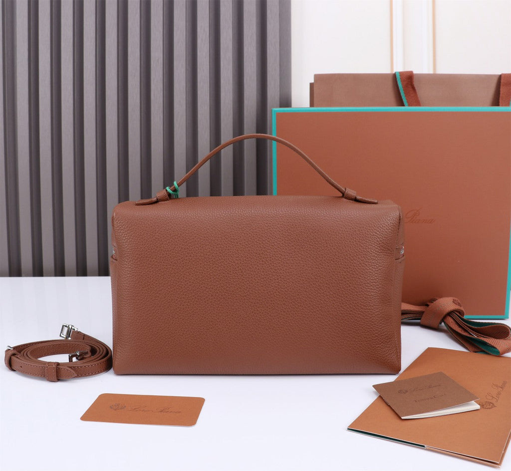 EXTRA BAG L27 GRAINED CALFSKIN SILVER HARDWARE