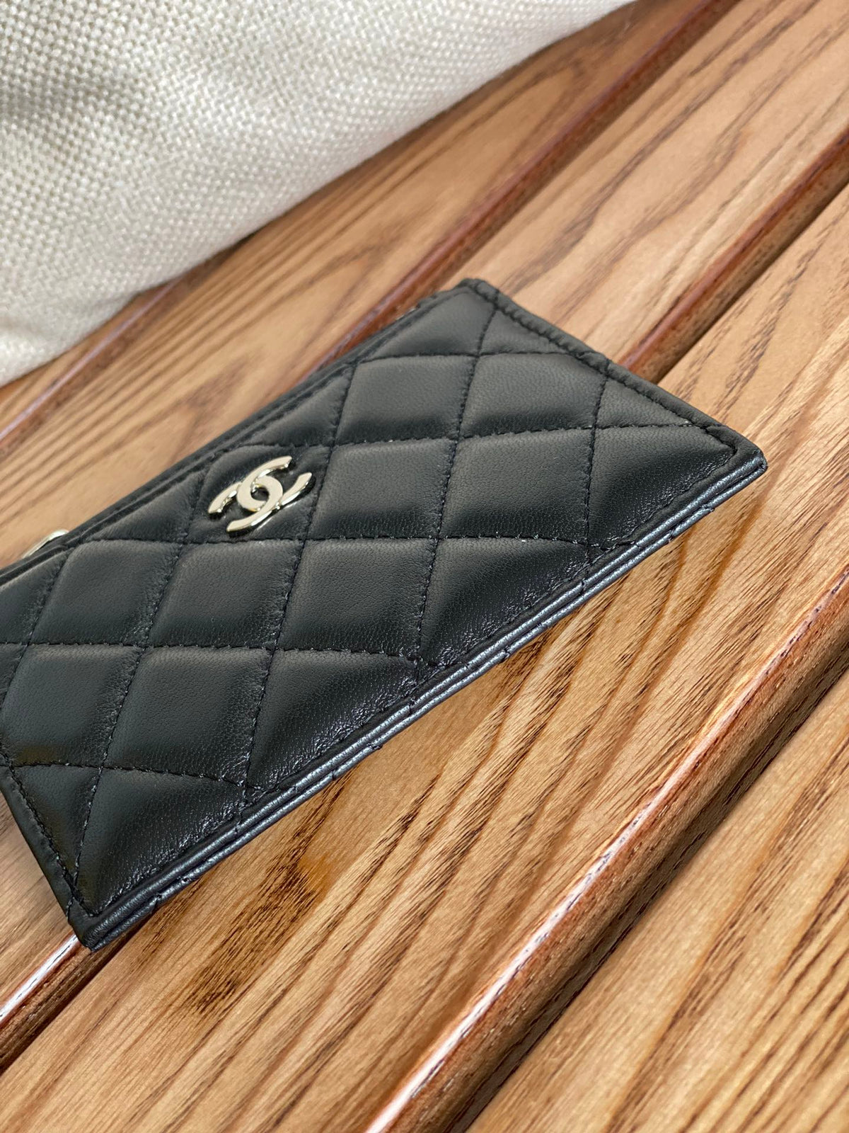 C*C A84105 Coin Case Black Sliver Metal Lamskin