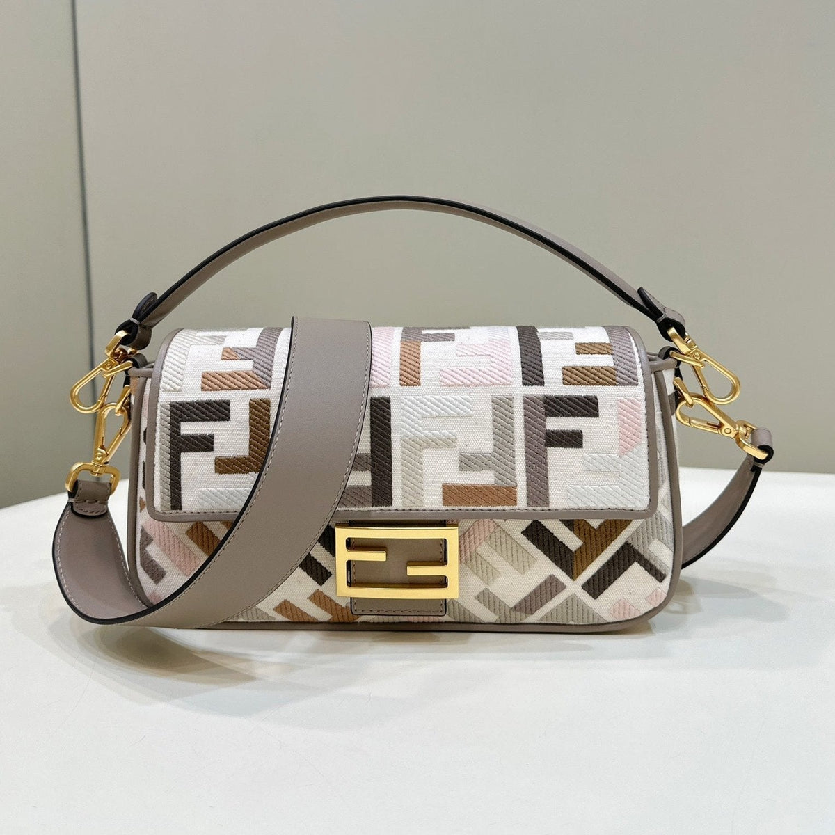 BAGUETTE CANVAS BAG STRAP EMBROIDERY GOLD HARDWARE