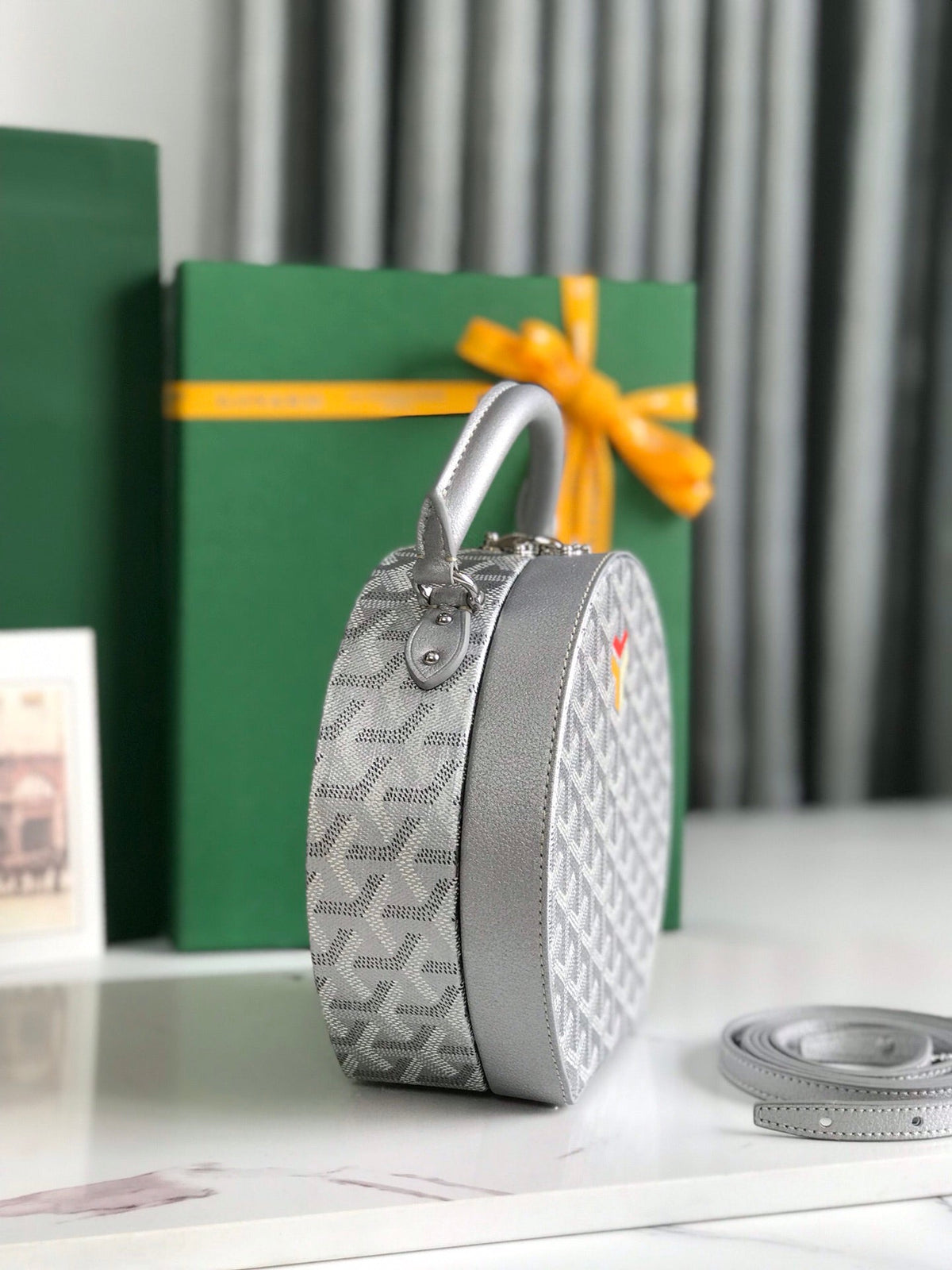 THE ALTO HATBOX TRUNK BAG 18 IN GRAY G*yardine CANVAS