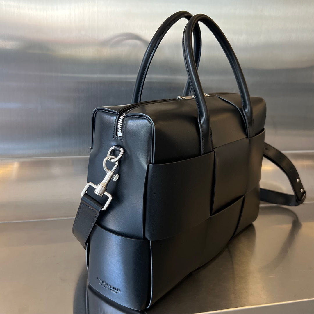 ARCO BAG LAMBSKIN