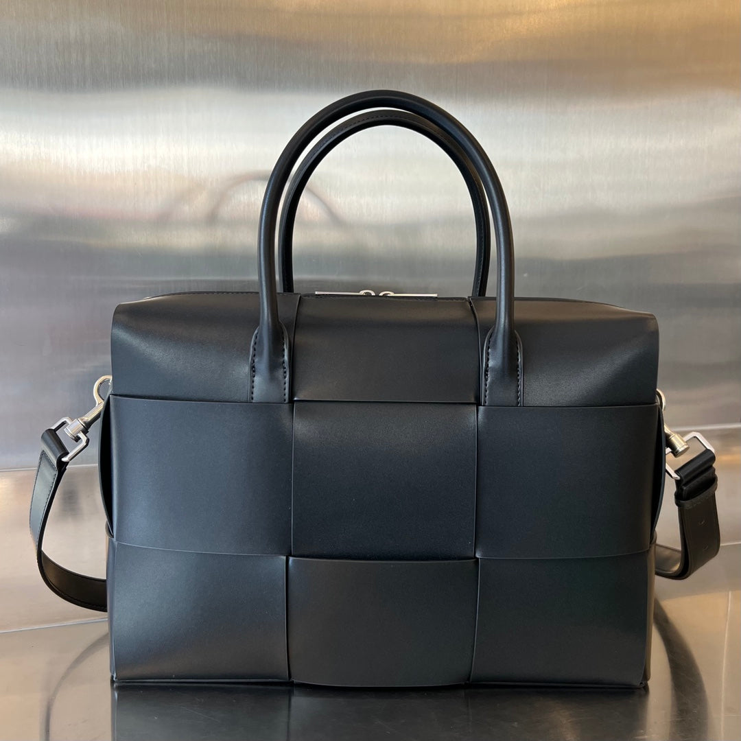 ARCO BAG LAMBSKIN