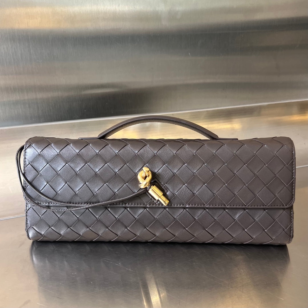 B*V Long Clutch Andiamo Handle Calfskin Ghw