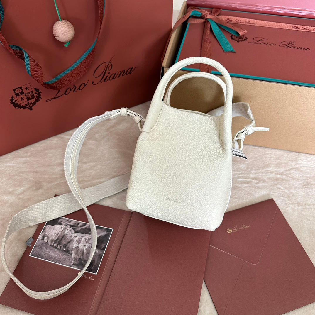 BALE BAG CALFSKIN